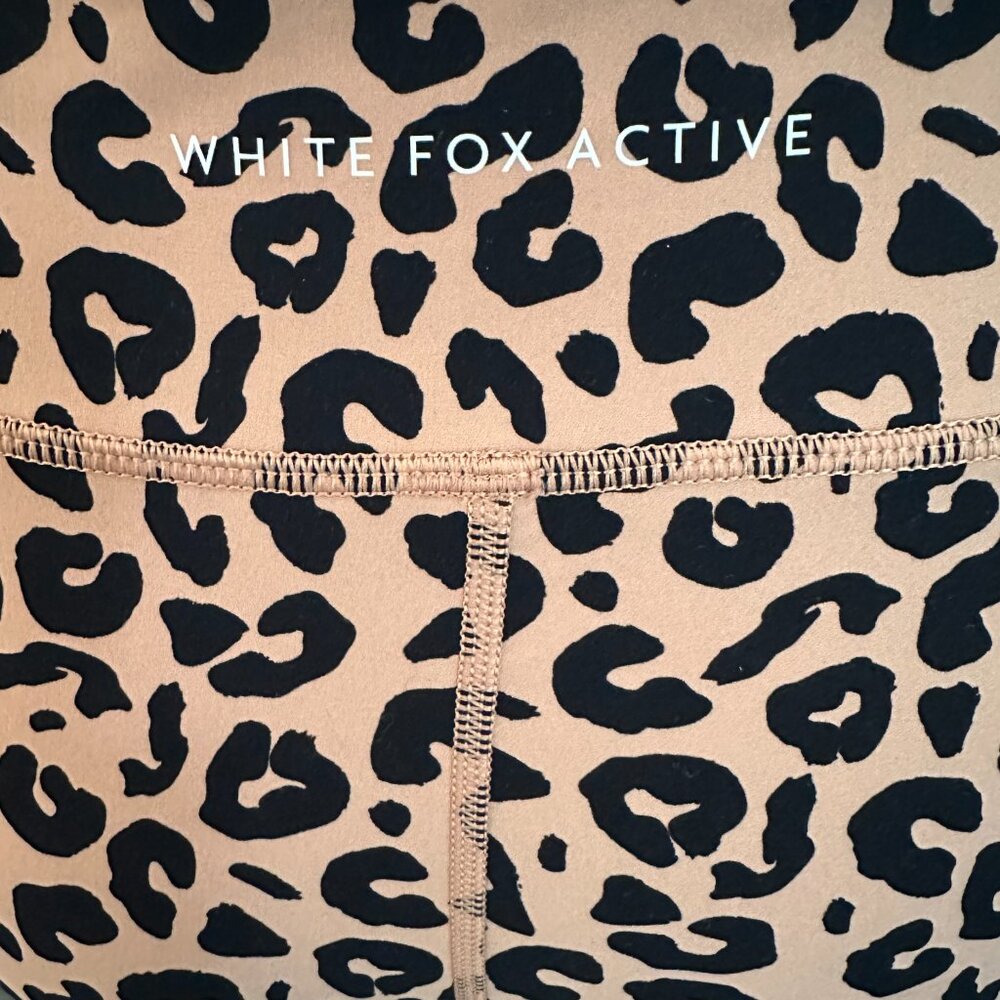 White Fox Boutique Active High Waisted Tan Leopard Print Biker Shorts Size M - Picture 4 of 8